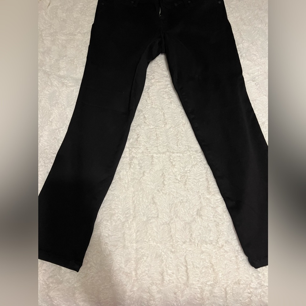 NWT Torrid Lux Skinny Mid-Rise Black Jeans - Picture 2 of 8